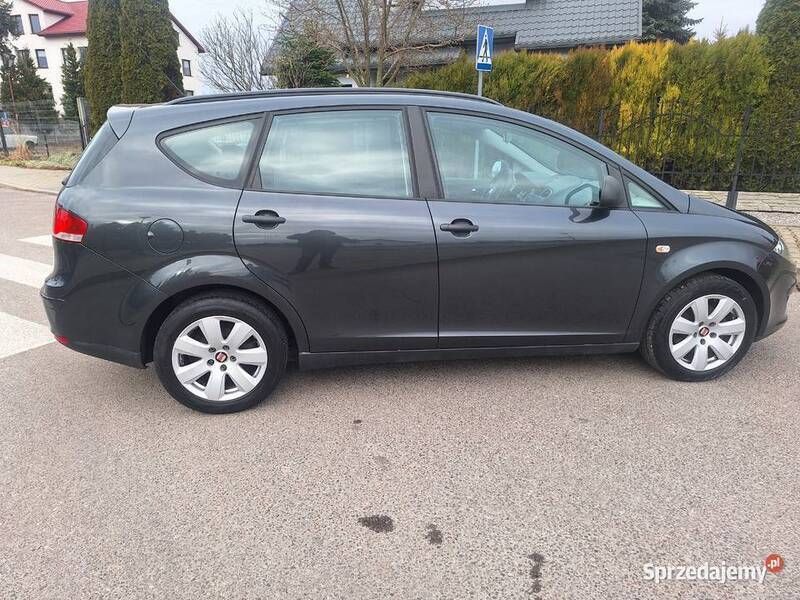 Grafitowy Używany 2008 Seat Altea XL Minivan | 16 900 zł (Uczciwa cena) - Obraz 1/4