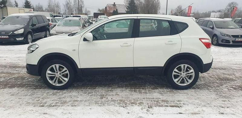 Używany Nissan Qashqai 141 KM (103 kW) 2011 Biały SUV
