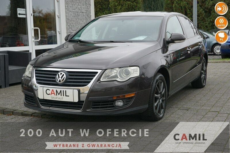 Brązowy Używany 2007 VW Passat Sedan/Limuzyna | 11 900 zł - Obraz 1/4