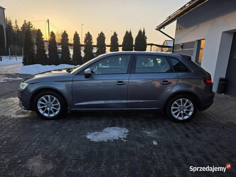 Używany Audi A3 150 KM (110 kW) 2013 Szary Sedan/Limuzyna