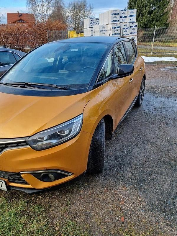 Żółtozłoty Używany 2017 Renault Scénic IV Minivan | 64 900 zł - Obraz 1/4