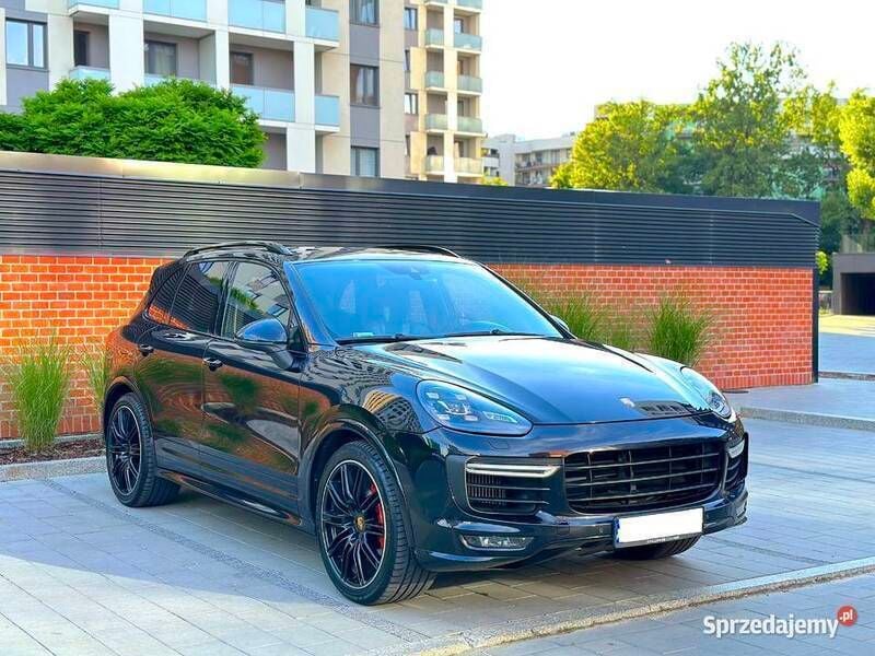 Używany Porsche Cayenne GTS 440 KM (323 kW) 2015 Czarny SUV
