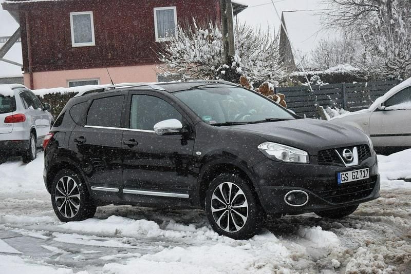 Brązowy Używany 2010 Nissan Qashqai SUV | 29 900 zł (Uczciwa cena) - Obraz 1/4