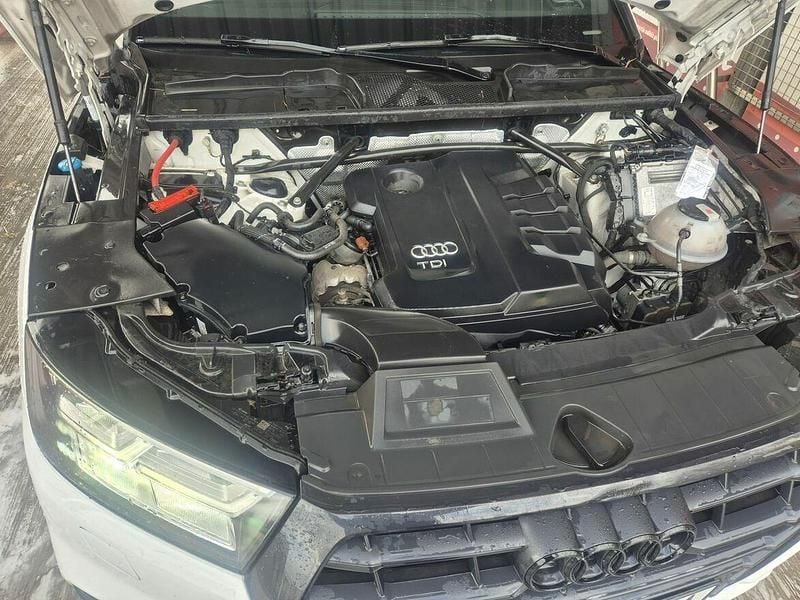 Używany Audi Q5 Comfort 2018 Biały SUV