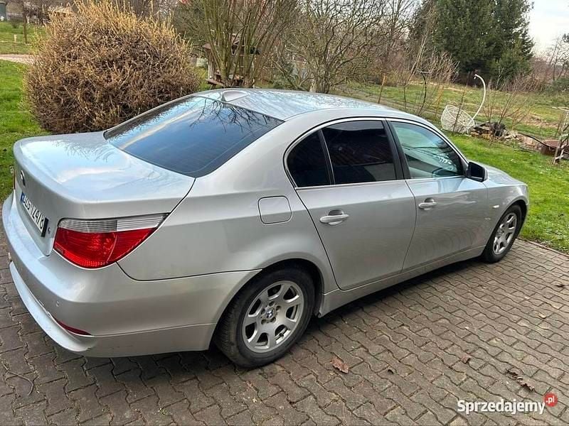 Używany BMW 520 2006 Srebrny Sedan/Limuzyna