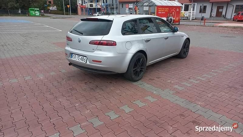 Srebrny Używany 2006 Alfa Romeo 159 Kombi | 5899 zł (Dobra cena) - Obraz 1/4