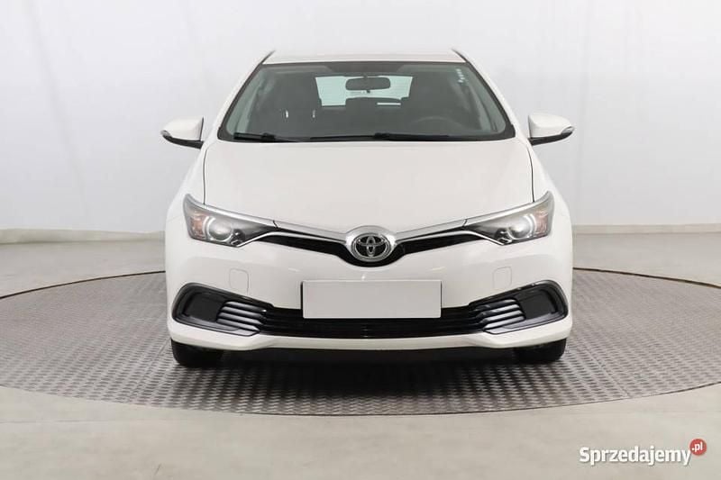 Biały Używany 2016 Toyota Auris Hatchback | 40 999 zł (Uczciwa cena) - Obraz 1/4