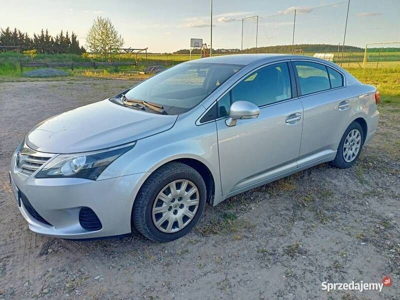 Używany 2013 Toyota Avensis | 43 000 zł (Uczciwa cena) - Obraz 1/4