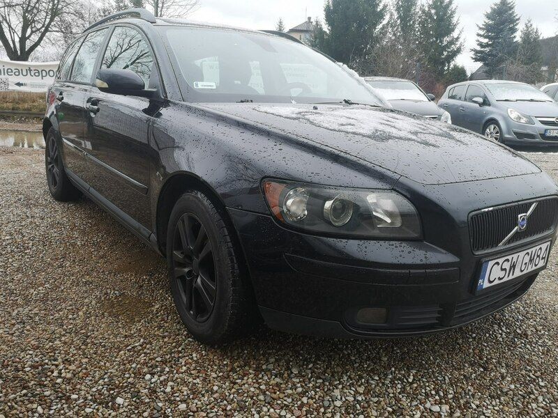 Czarny Używany 2005 Volvo V50 Kombi | 6199 zł (Uczciwa cena) - Obraz 1/4
