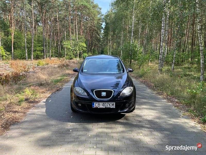 Czarny Używany 2009 Seat Altea Minivan | 16 800 zł (Uczciwa cena) - Obraz 1/4