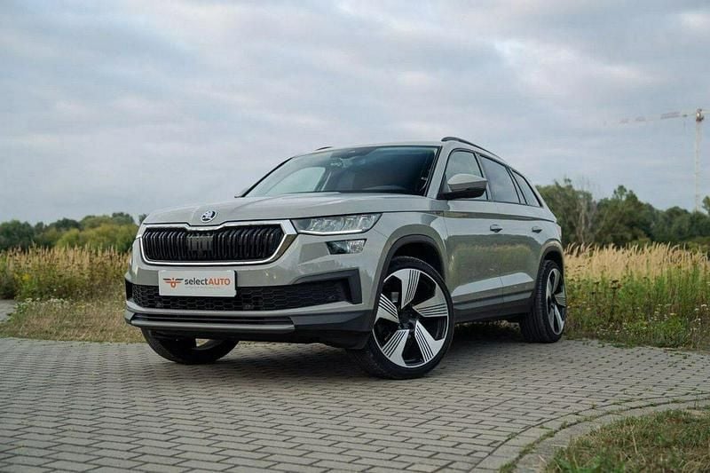 Szary Używany 2021 Skoda Kodiaq SUV | 124 900 zł - Obraz 1/4