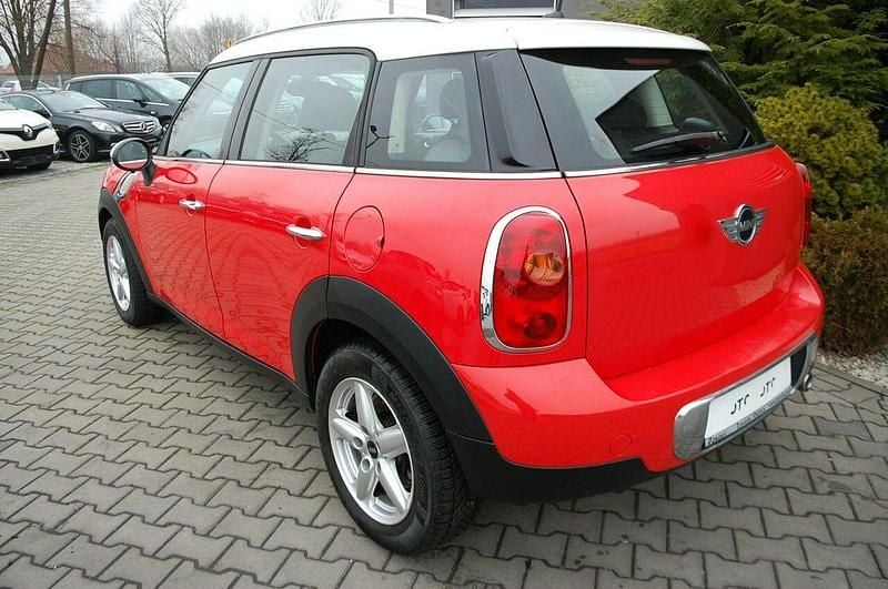 Używany Mini Countryman 112 KM (82 kW) 2011 Czerwony SUV