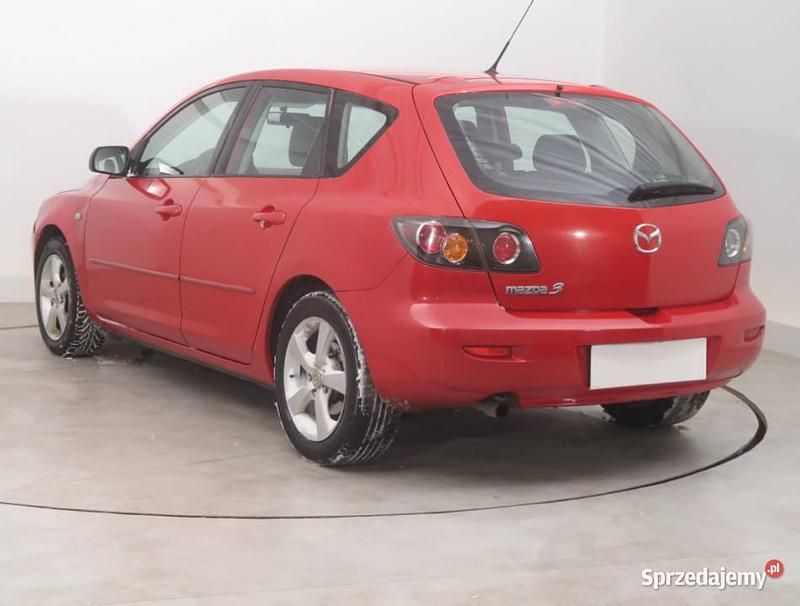 Używany Mazda 3 105 KM (77 kW) 2006 Czerwony Hatchback