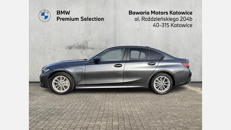 Używany BMW 330e Advantage 184 KM (135 kW) 2020 Szary mineralny metalizowany Sedan/Limuzyna