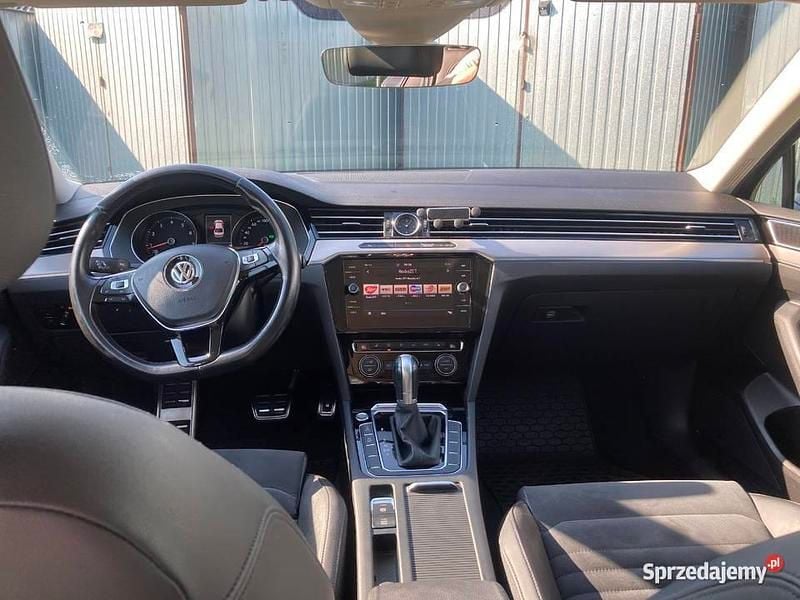 Używany VW Passat Highline 150 KM (110 kW) 2019