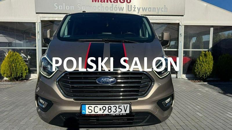 Brązowobeżowy Używany 2019 Ford Tourneo Minivan | 138 700 zł - Obraz 1/4
