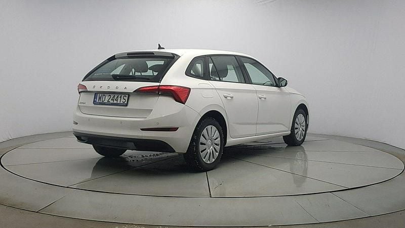 Używany Skoda Scala Active 110 KM (80 kW) 2021 Biały Hatchback