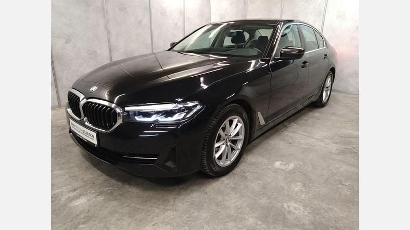 Używany BMW 520 190 KM (139 kW) 2022 Czarny Sedan/Limuzyna