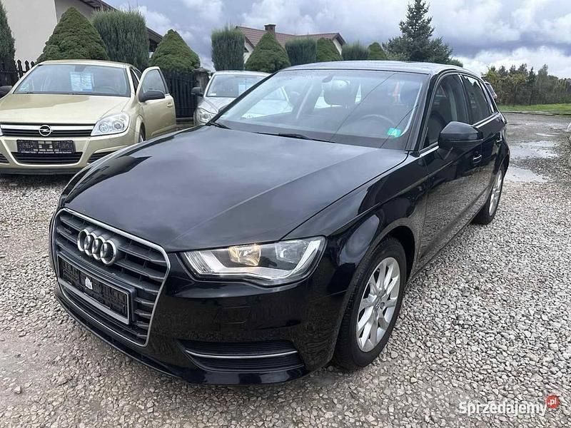 Czarny Używany 2014 Audi A3 Hatchback | 49 900 zł (Uczciwa cena) - Obraz 1/4