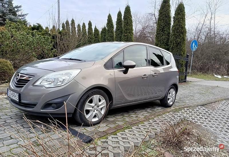 Używany 2011 Opel Meriva Minivan | 15 700 zł (Uczciwa cena) - Obraz 1/4