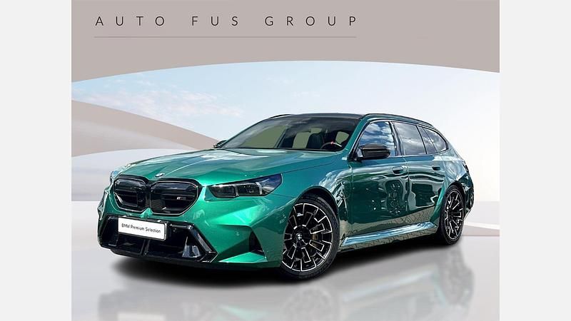 Zielony isle of man m metalizowany Używany 2024 BMW M5 Comfort Edition Kombi | 579 900 zł (Drogi) - Obraz 1/3