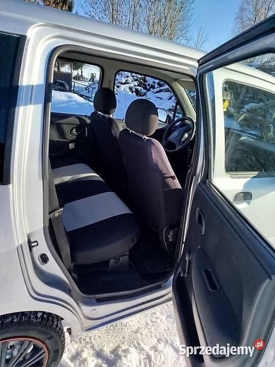 Używany Opel Agila 2004 Srebrny Minivan