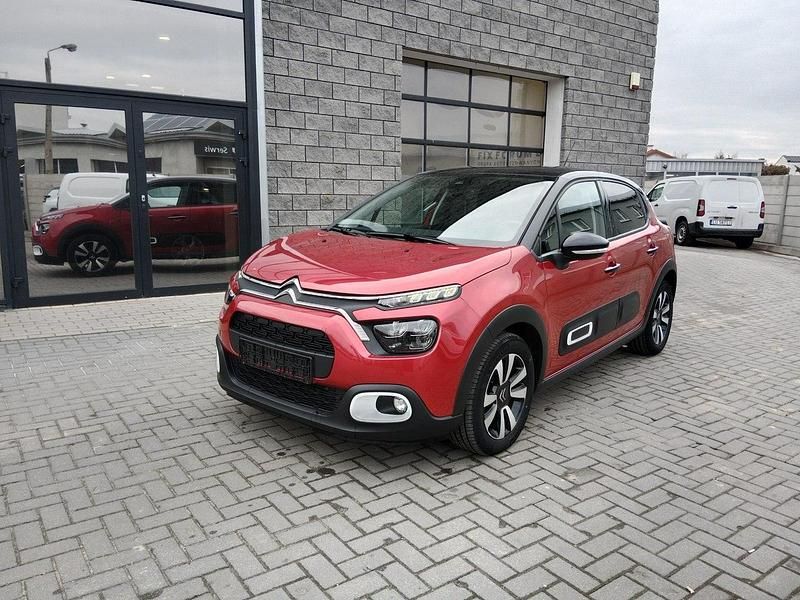 Używany Citroën C3 83 KM (61 kW) 2023 Czerwony ciemny Hatchback