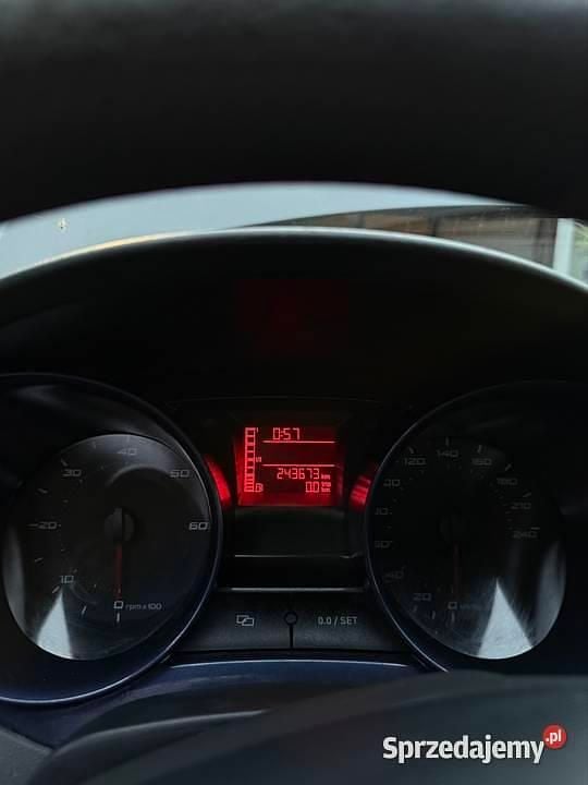 Grafitowy Używany 2010 Seat Ibiza Hatchback | 9999 zł (Uczciwa cena) - Obraz 1/4