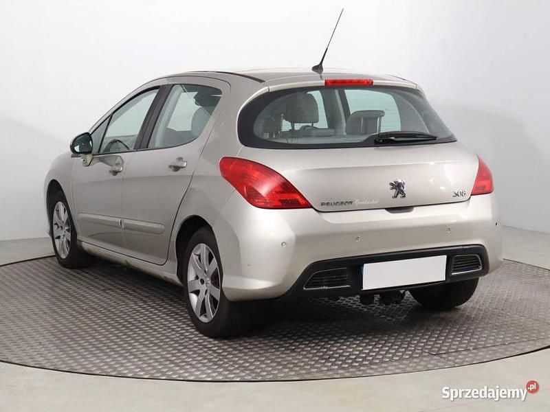 Używany Peugeot 308 2008 Srebrny Hatchback