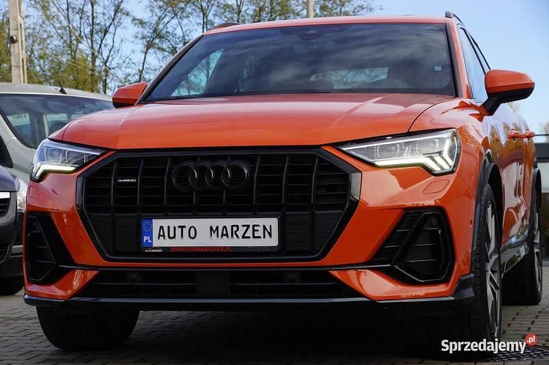 Pomarańczowy Używany 2018 Audi Q3 S-Line SUV | 122 700 zł - Obraz 1/4