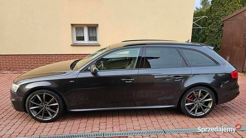 Szary Używany 2013 Audi A4 S-Line Kombi | 35 500 zł (Uczciwa cena) - Obraz 1/4