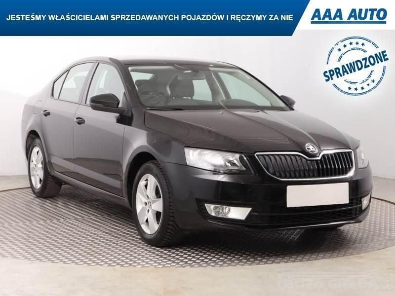 Czarny Używany 2015 Skoda Octavia | 48 999 zł (Uczciwa cena) - Obraz 1/4