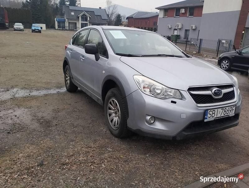Srebrny Używany 2014 Subaru XV SUV | 25 900 zł - Obraz 1/4