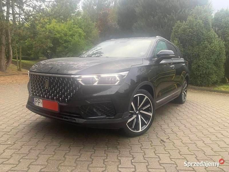Czarny Używany 2022 Bestune T77 SUV | 90 000 zł - Obraz 1/4