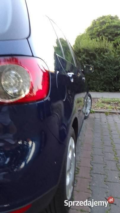 Używany VW Golf Plus Cross 105 KM (77 kW) 2007 Granatowy Minivan