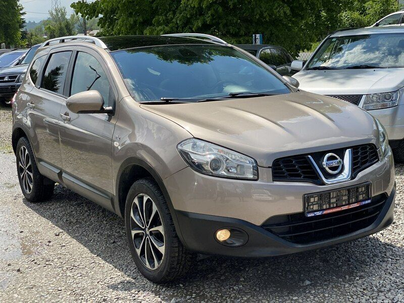 Używany Nissan Qashqai +2 141 KM (103 kW) 2012 Złoty SUV