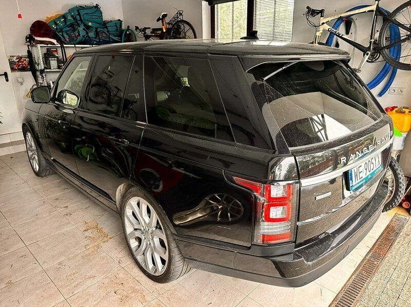 Czarny Używany 2016 Land Rover Range Rover Autobiography SUV | 218 000 zł - Obraz 1/4