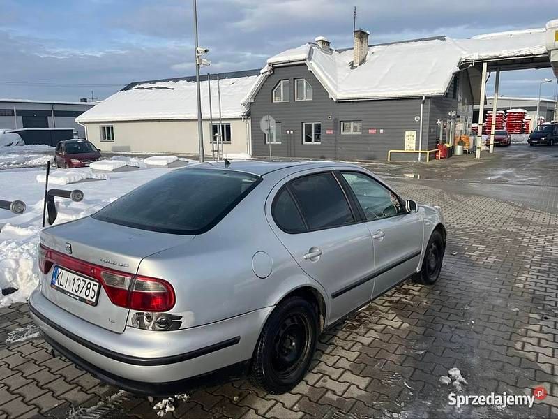 Srebrny Używany 2004 Seat Toledo Sedan/Limuzyna | 3999 zł (Drogi) - Obraz 1/4