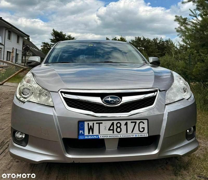 Srebrny Używany 2010 Subaru Legacy Kombi | 21 900 zł (Uczciwa cena) - Obraz 1/4
