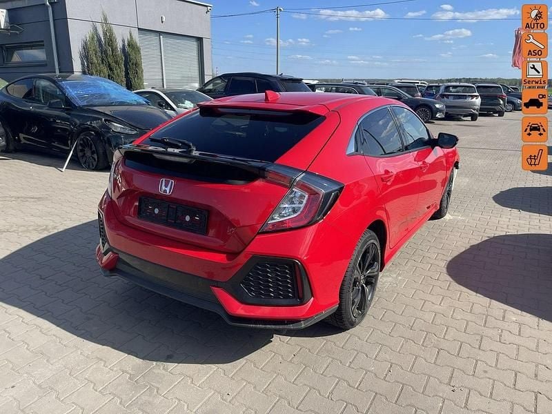 Czerwony (metalik) Używany 2018 Honda Civic Hatchback | 18 900 zł - Obraz 1/4