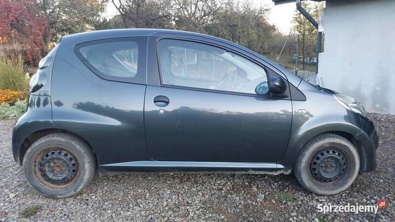 Używany Citroën C1 68 KM (50 kW) 2011 Grafitowy Hatchback