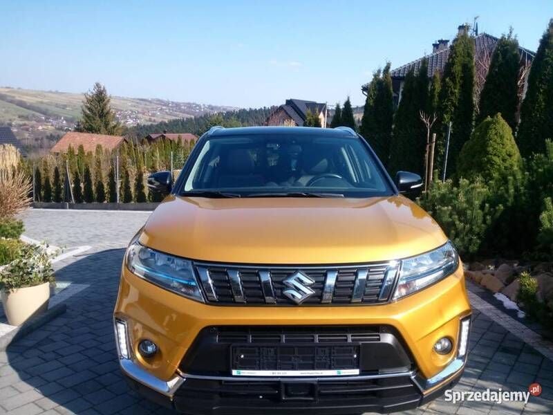 Używany Suzuki Vitara 129 KM (94 kW) 2022 Złoty SUV