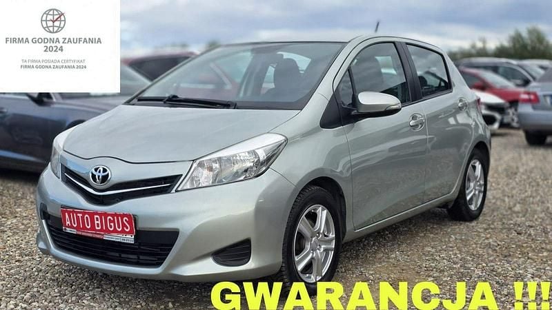 Zielony Używany 2012 Toyota Yaris Hatchback | 24 900 zł (Uczciwa cena) - Obraz 1/4