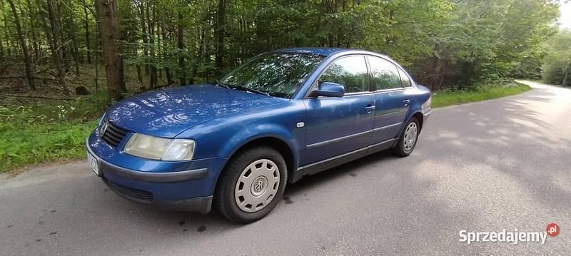 Niebieski Używany 1997 VW Passat Sedan/Limuzyna | 3800 zł (Dość drogi) - Obraz 1/4