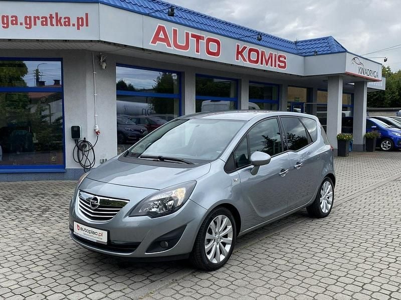 Szary (metalik) Używany 2010 Opel Meriva Minivan | 20 900 zł - Obraz 1/4