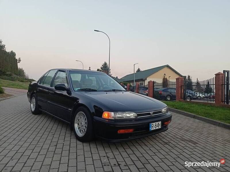 Czarny Używany 1993 Honda Accord Sedan/Limuzyna | 18 000 zł - Obraz 1/4