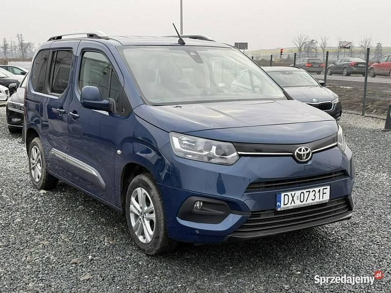 Używany Toyota Proace Verso City 110 KM (80 kW) 2020 Niebieski Kombi