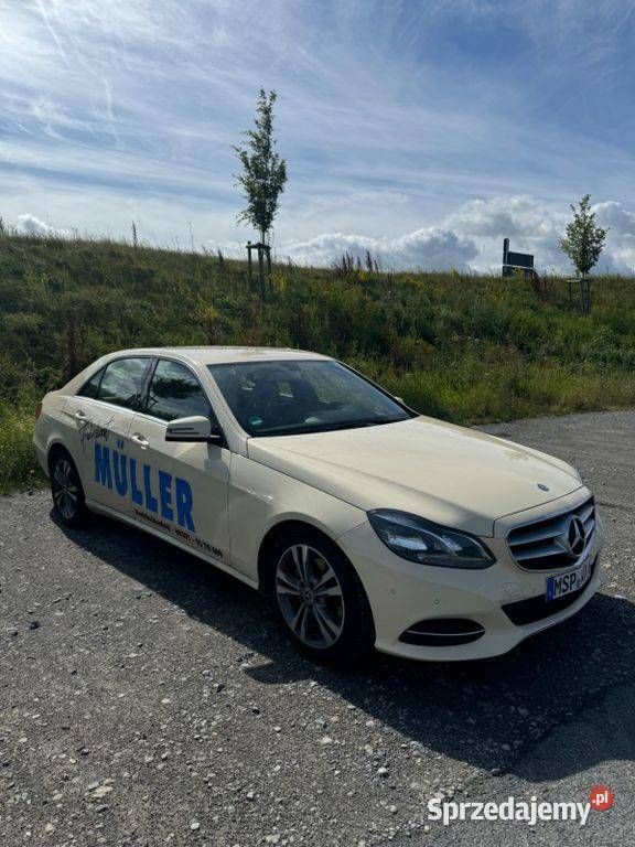 Używany 2016 Mercedes E220 Avantgarde | 69 000 zł - Obraz 1/1