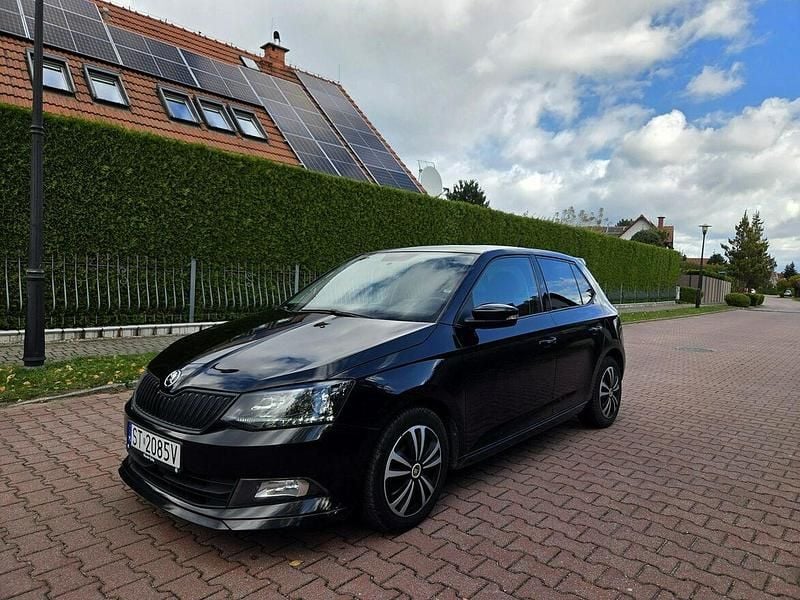 Czarny Używany 2017 Skoda Fabia Monte Carlo Hatchback | 29 900 zł (Dobra cena) - Obraz 1/4