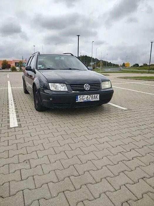 Czarny Używany 2002 VW Bora Sedan/Limuzyna | 6800 zł (Drogi) - Obraz 1/4